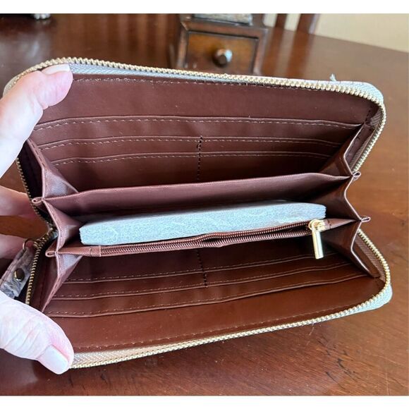 ST. BARRY - NWT 2-Piece Satchel & Wristlet/Stone Grey Croc-Embossed Faux Leather - Picture 12 of 16